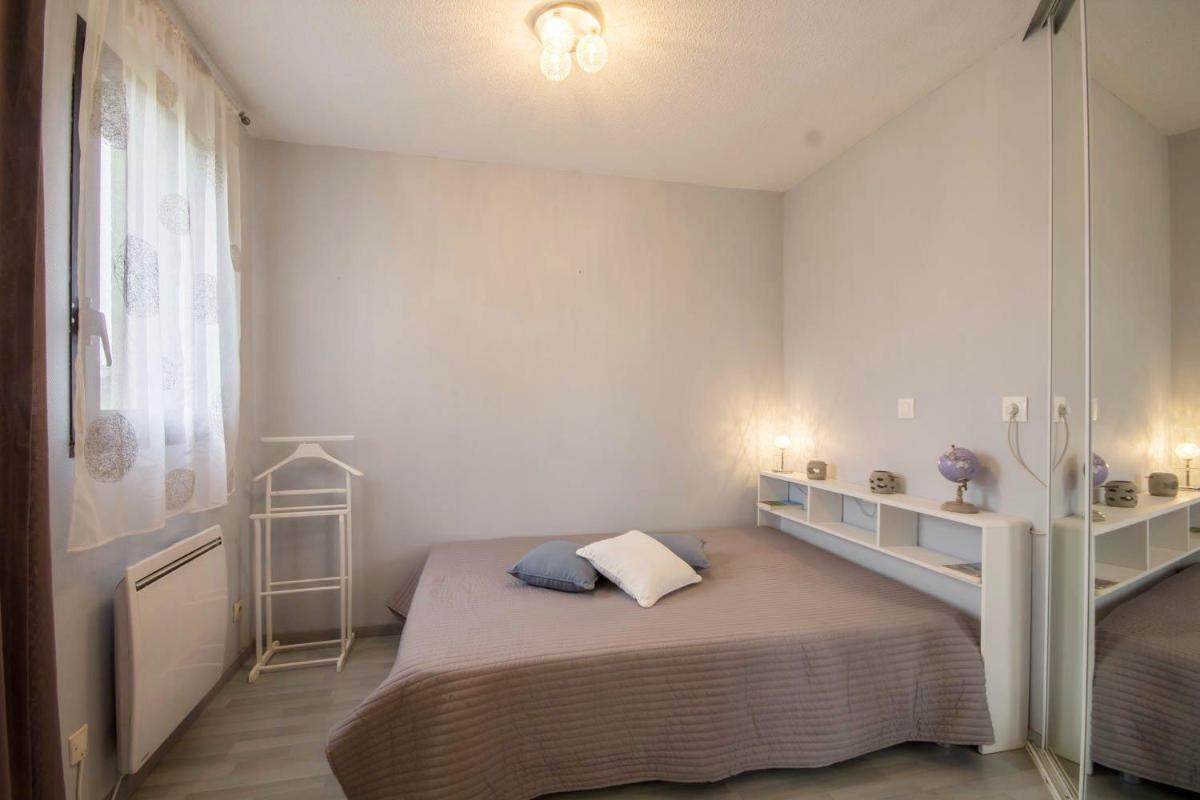 Les pieds dans l eau - Housity