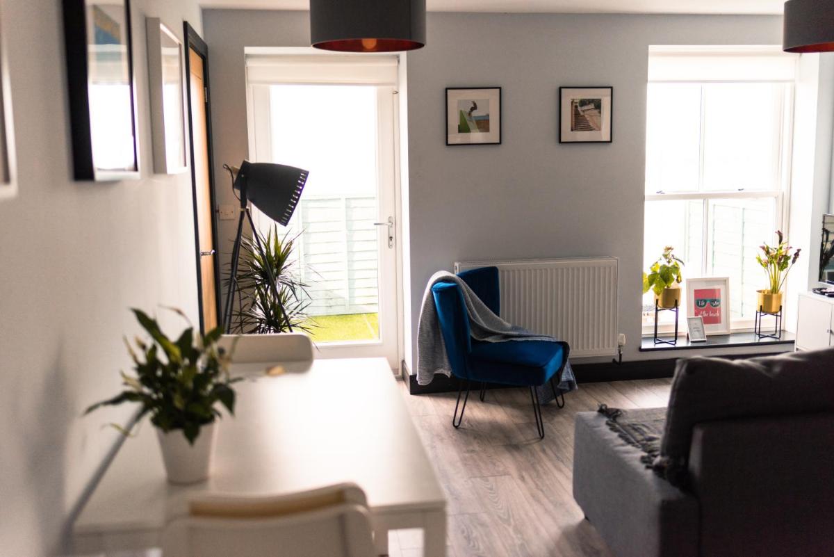 The Turner Apartment - Margate Beach - By Goldex Coastal Breaks - Housity