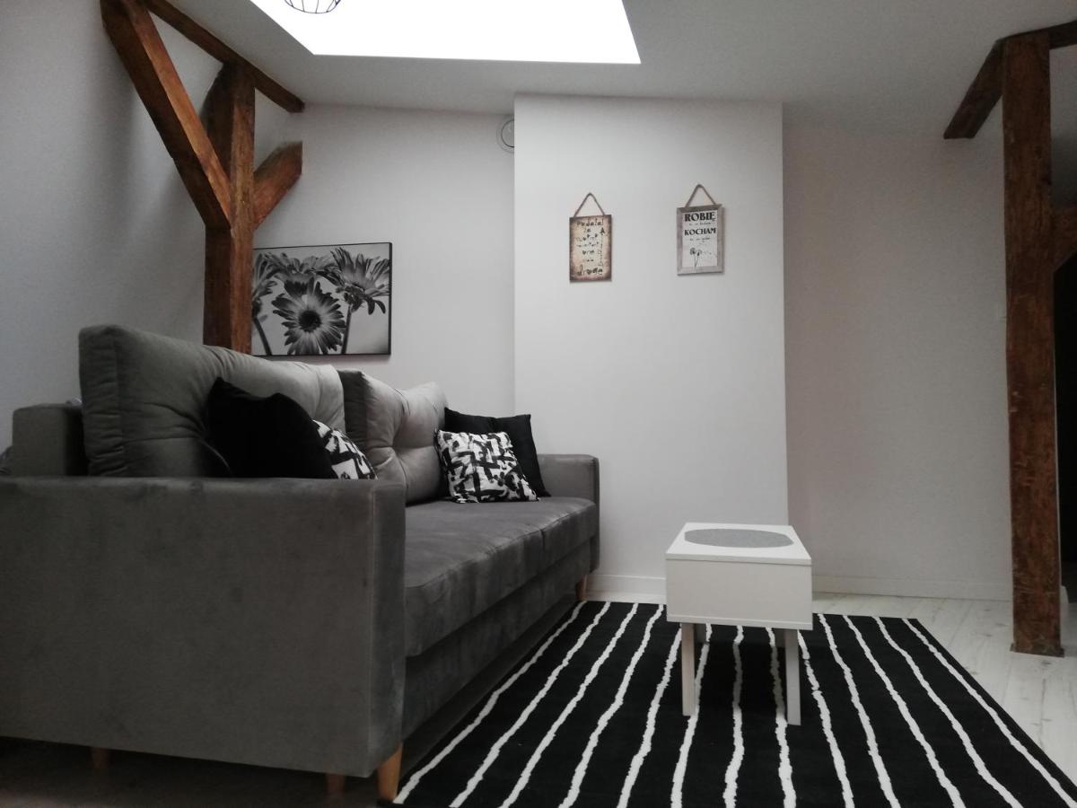 Apartament Tower - Housity