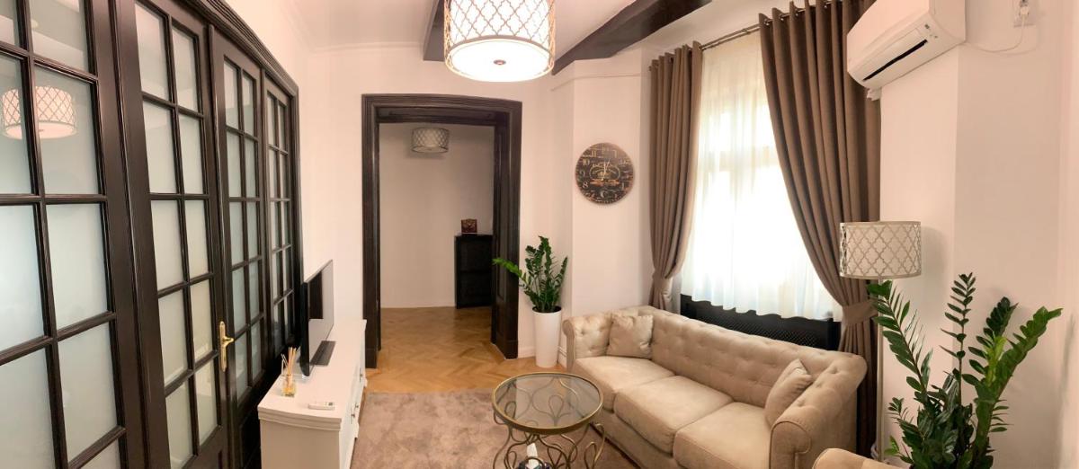 English Apartment - Housity