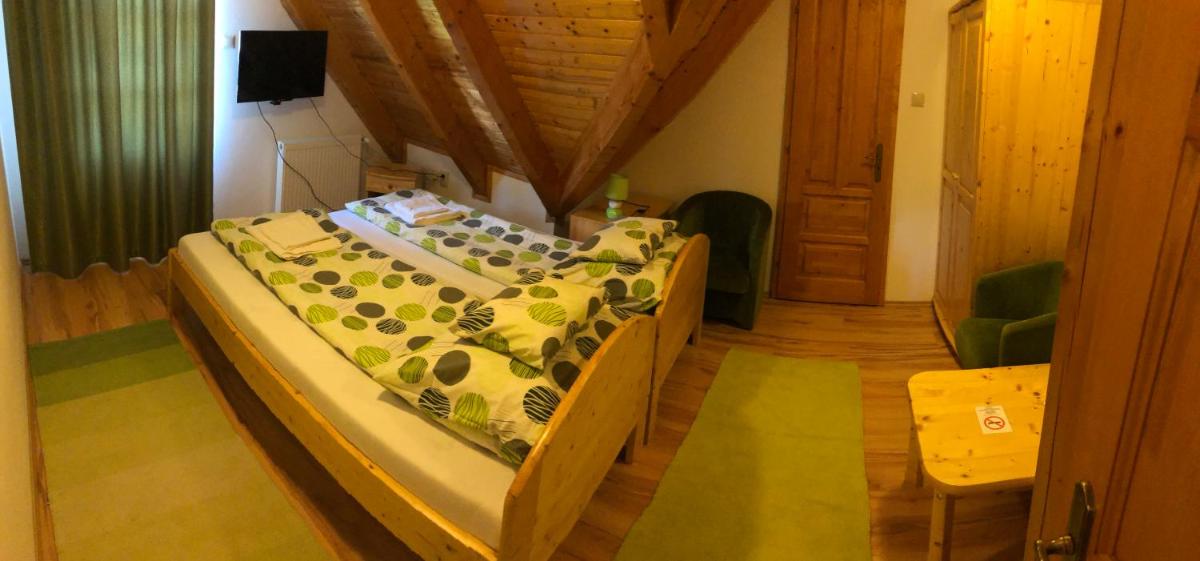 Antal-tavi Fogadó és Horgászparadicsom - Housity