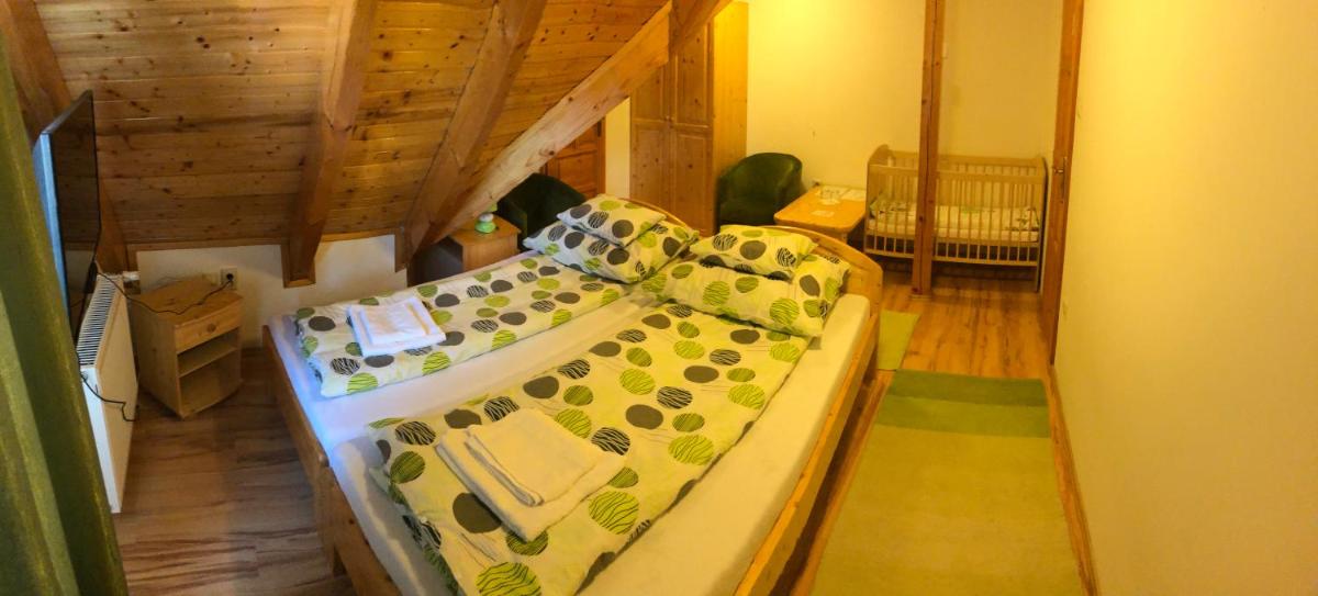 Antal-tavi Fogadó és Horgászparadicsom - Housity