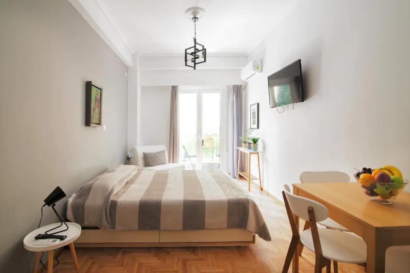 Tiny Studio Suite - Housity