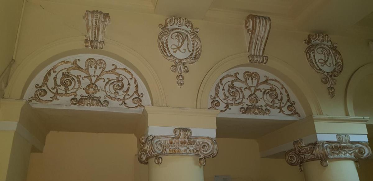 NOBLES APARTMENT 4**** - Housity
