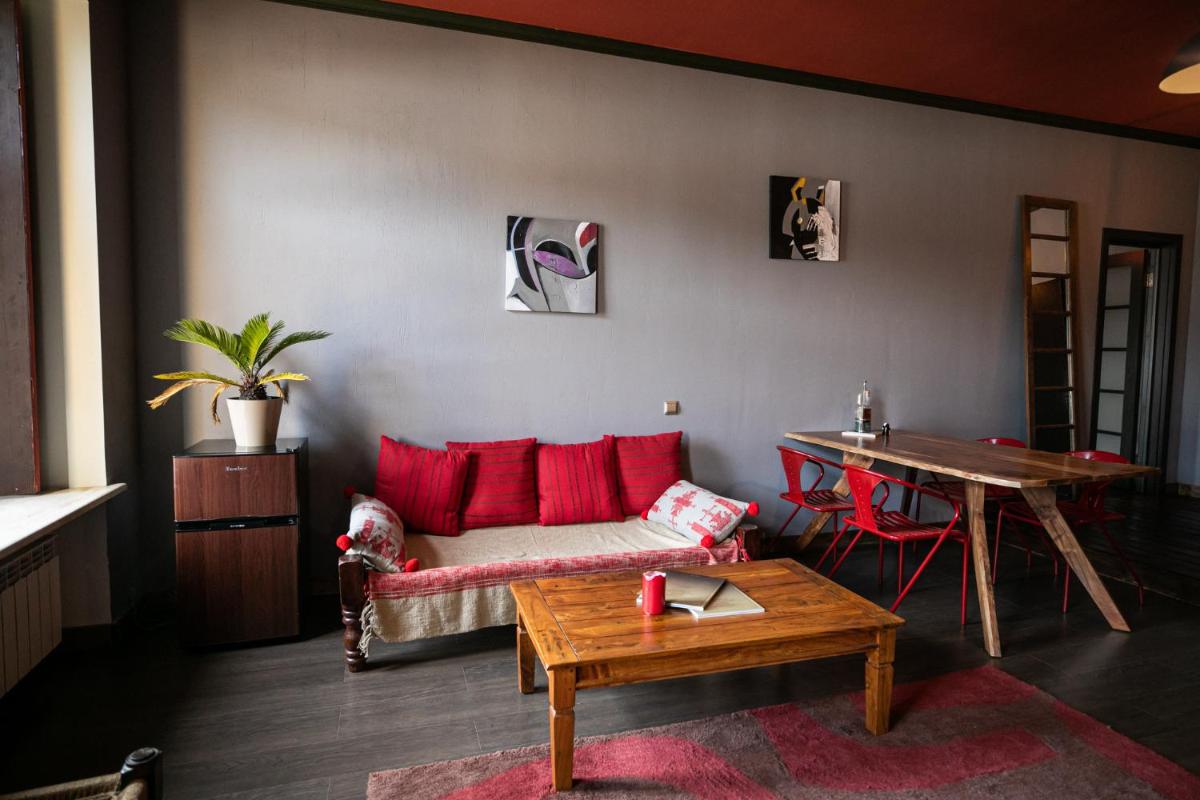 A Boutique Apartments - Housity