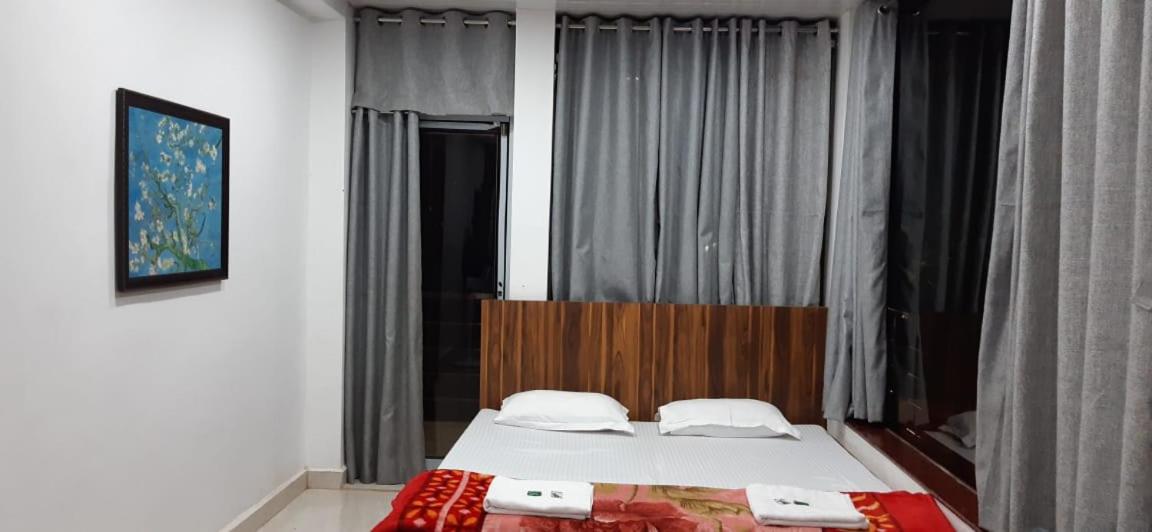 Condo Hotel A Unit of RAJVIHAR - Housity