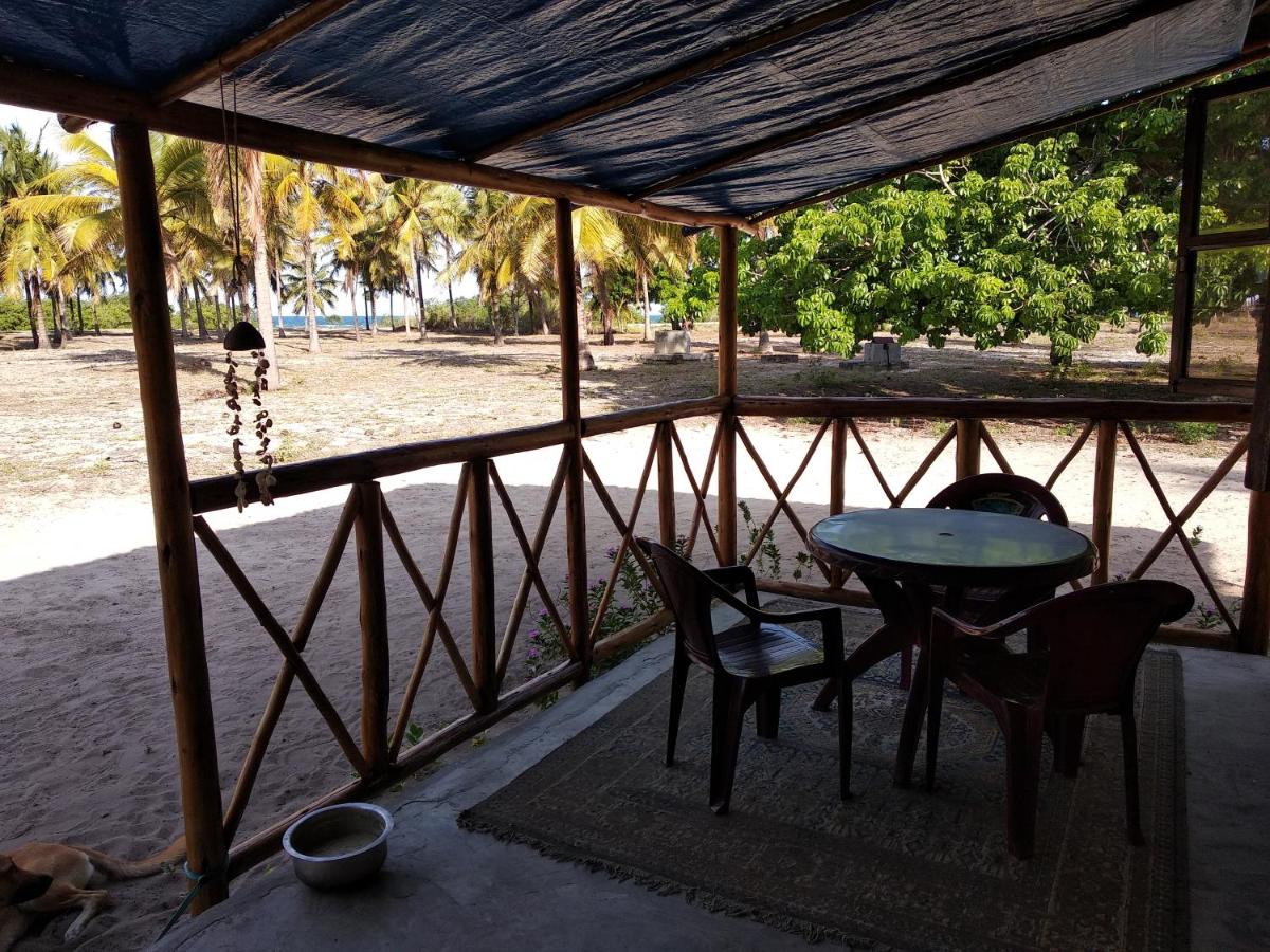 Beachfront Cottage Kigamboni - Housity