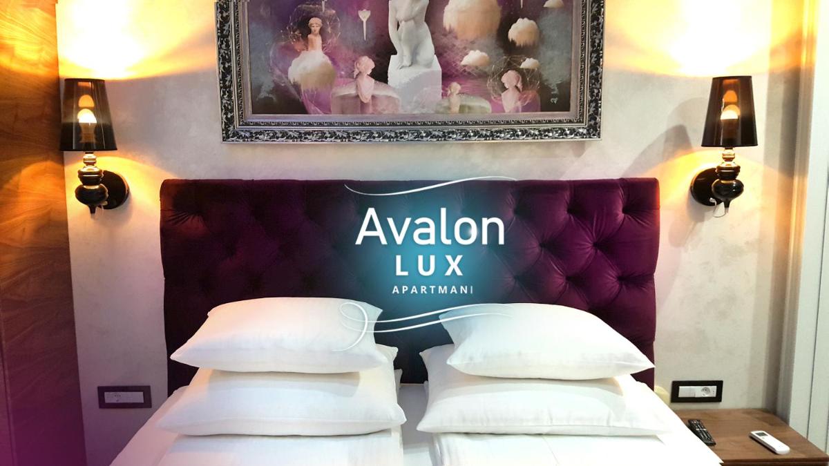 Avalon Lux Studio Apartment - Housity