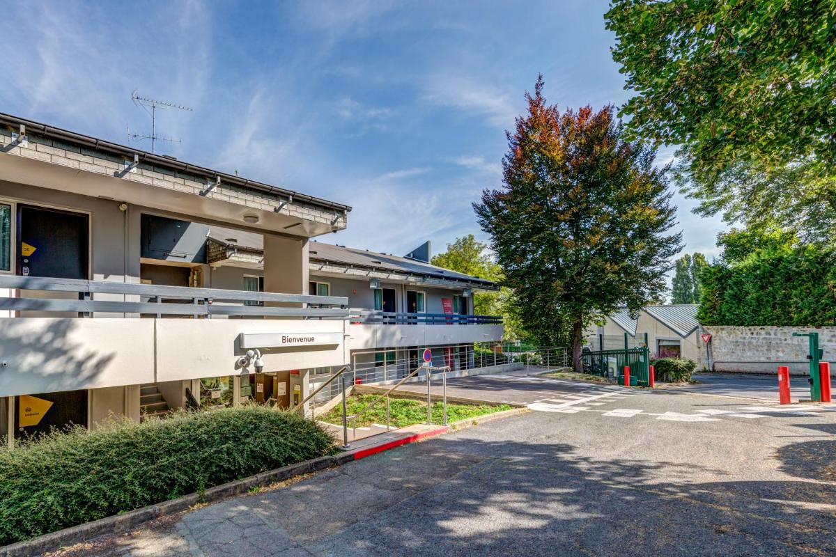 B&B HOTEL Louveciennes - Housity