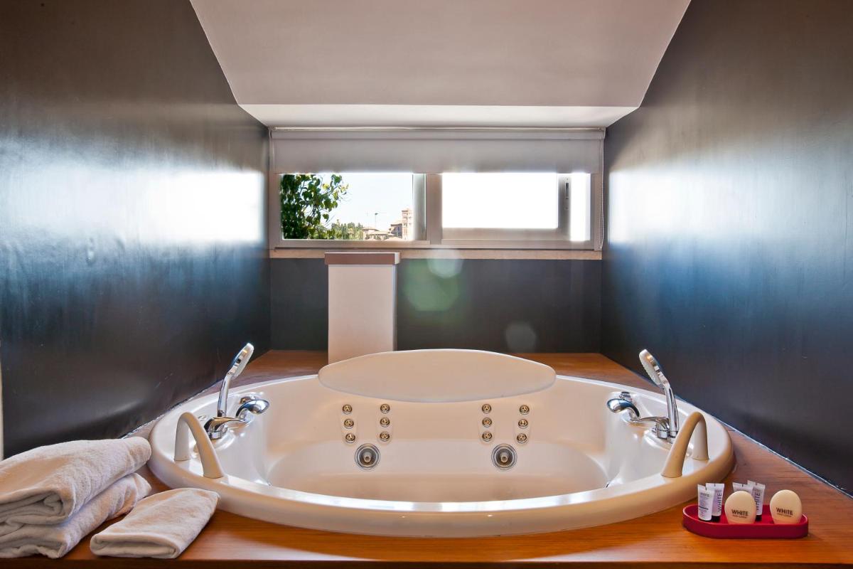 Hotel Ripa Roma - Housity