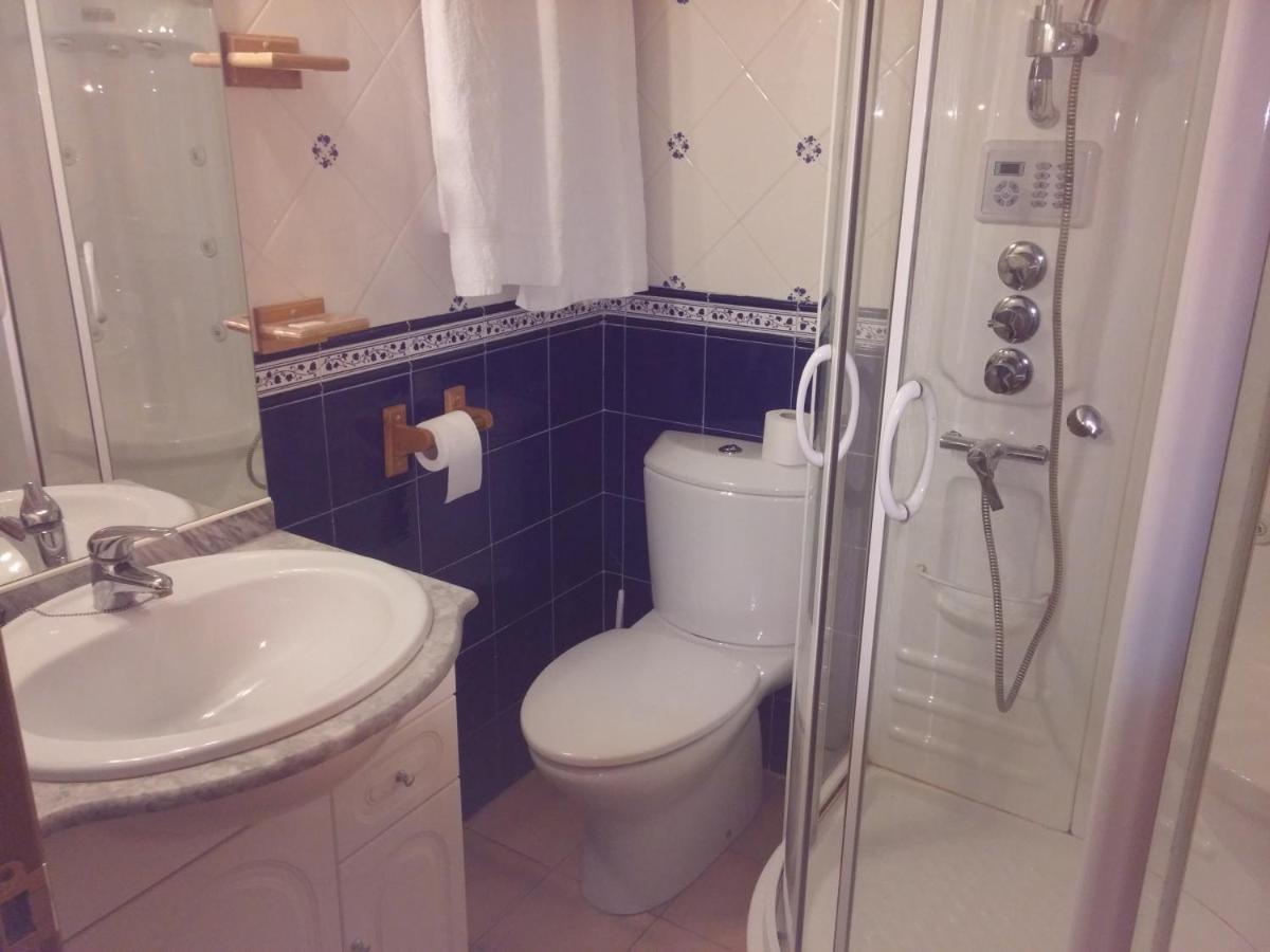 Hotel Rural Puerta de Caderechas - Housity