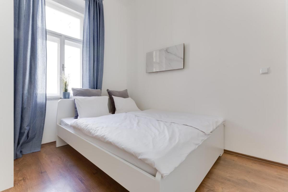 JT's Apartments Benátská str. - Housity
