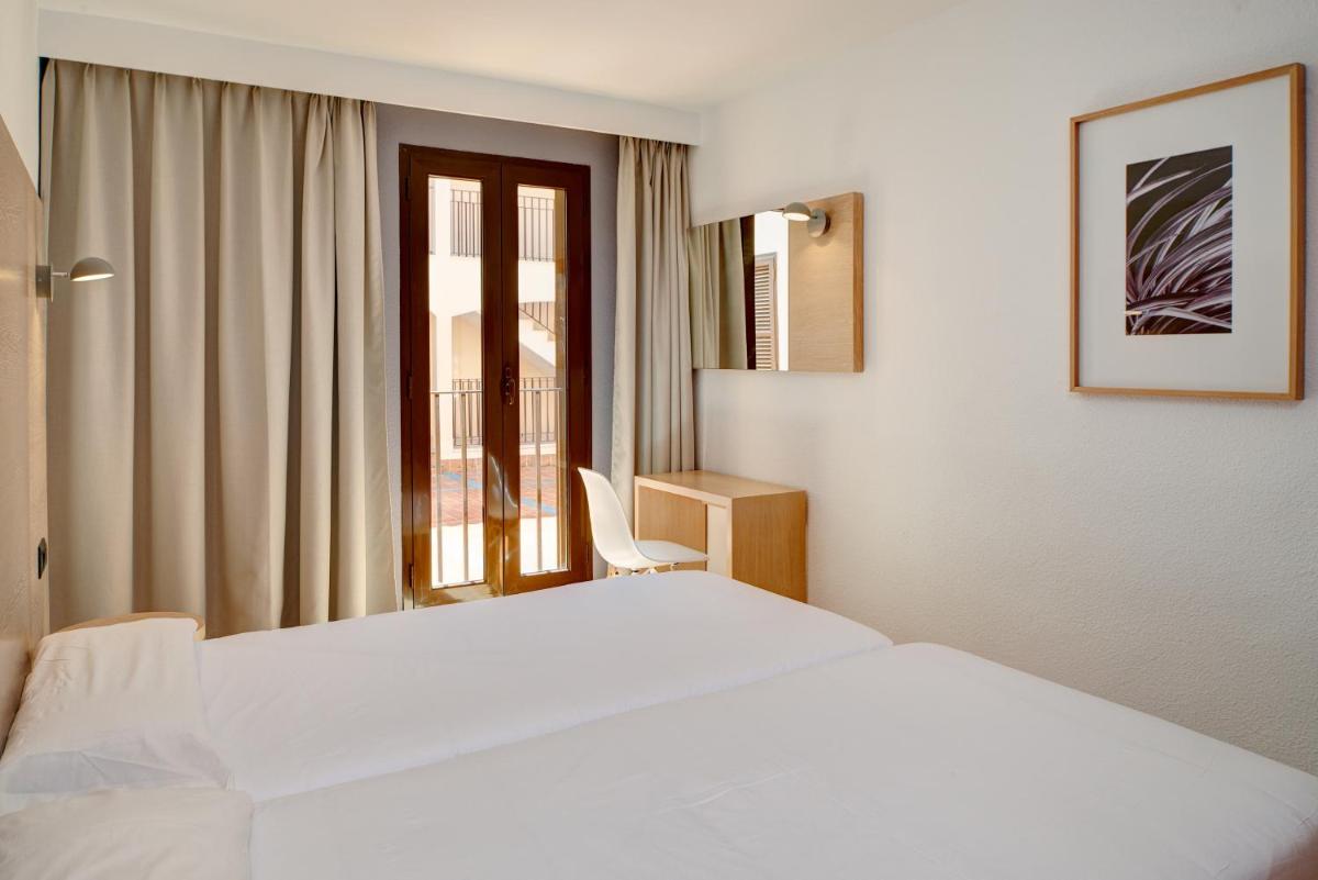 Protur Floriana Resort 3* SUP - Housity