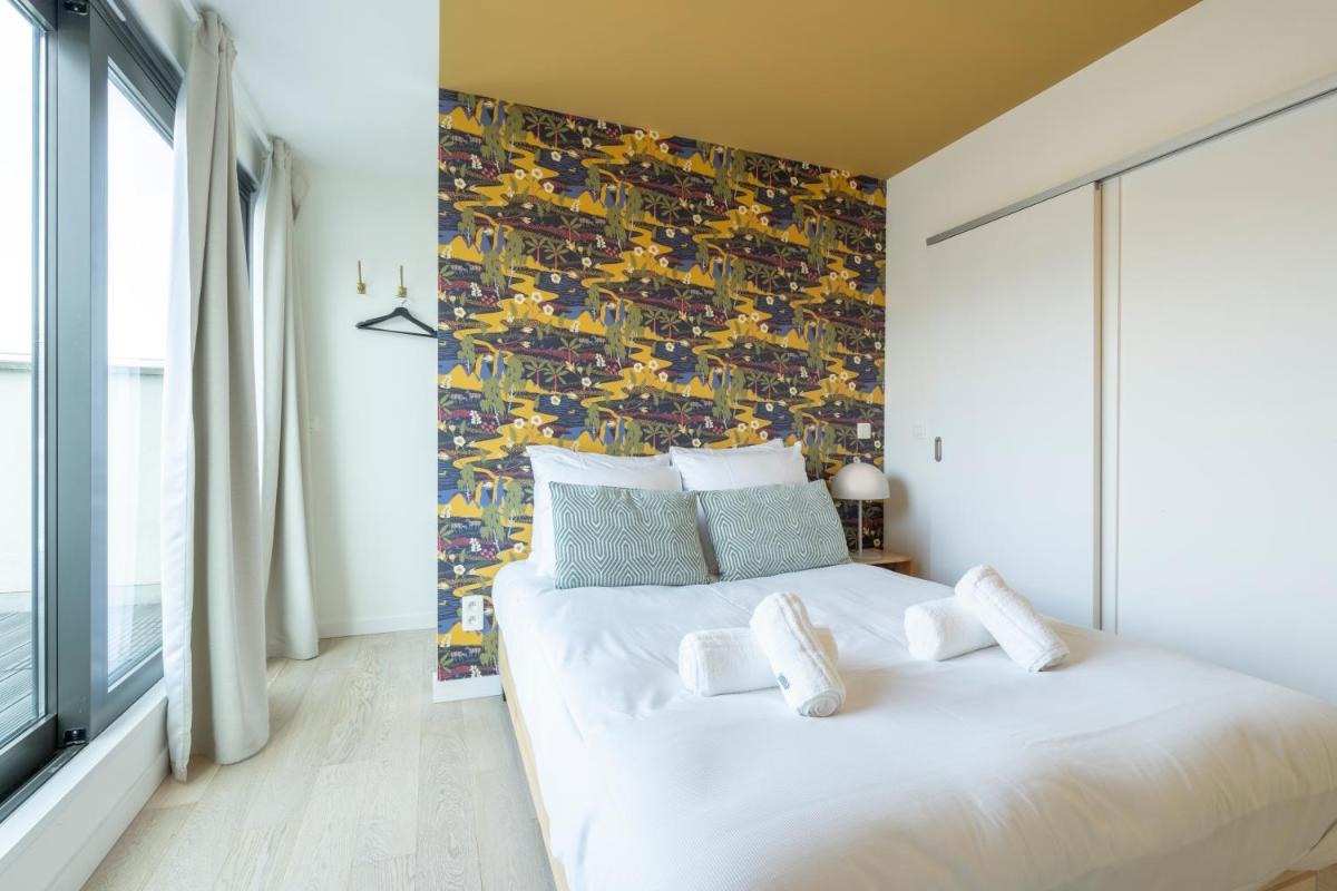 SHWAY - The India Yellow Studio - Housity