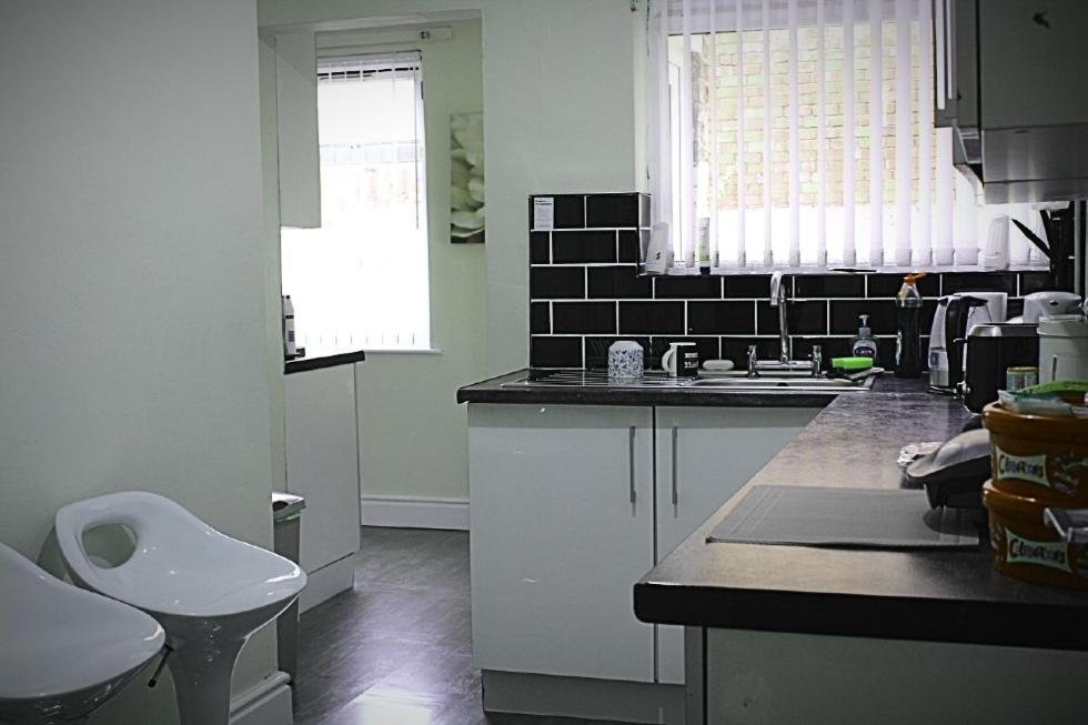Spacious Double Room in Anfield - Housity