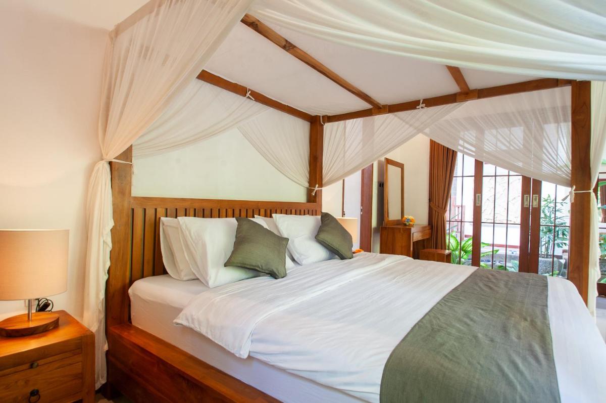 Flamboyant Villa Ubud - Housity