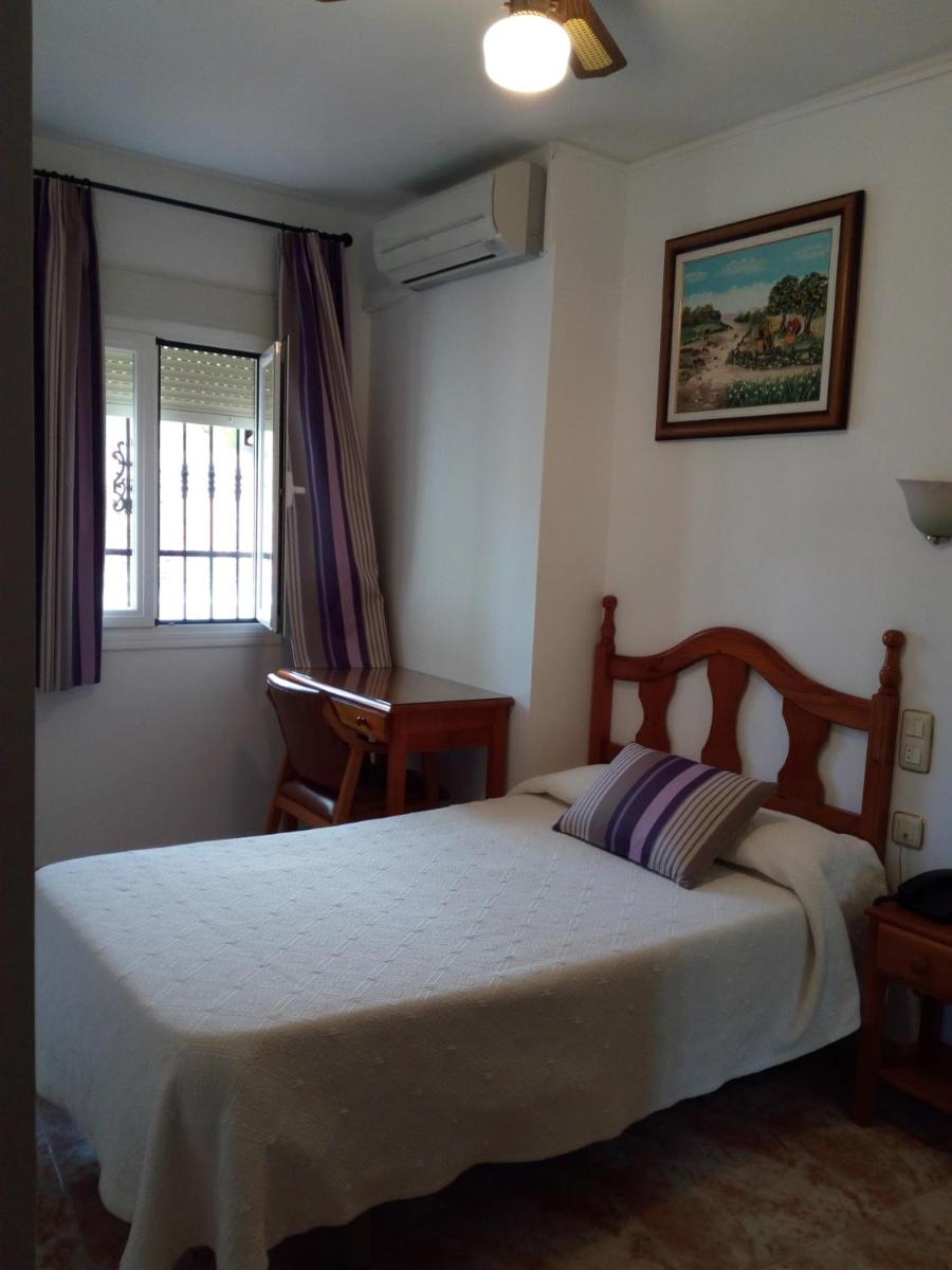 Hostal Rural Montual - Housity