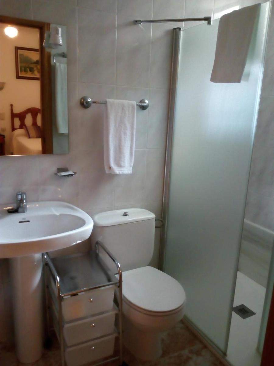 Hostal Rural Montual - Housity