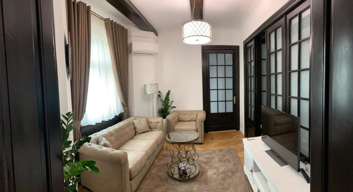 English Apartment - Housity