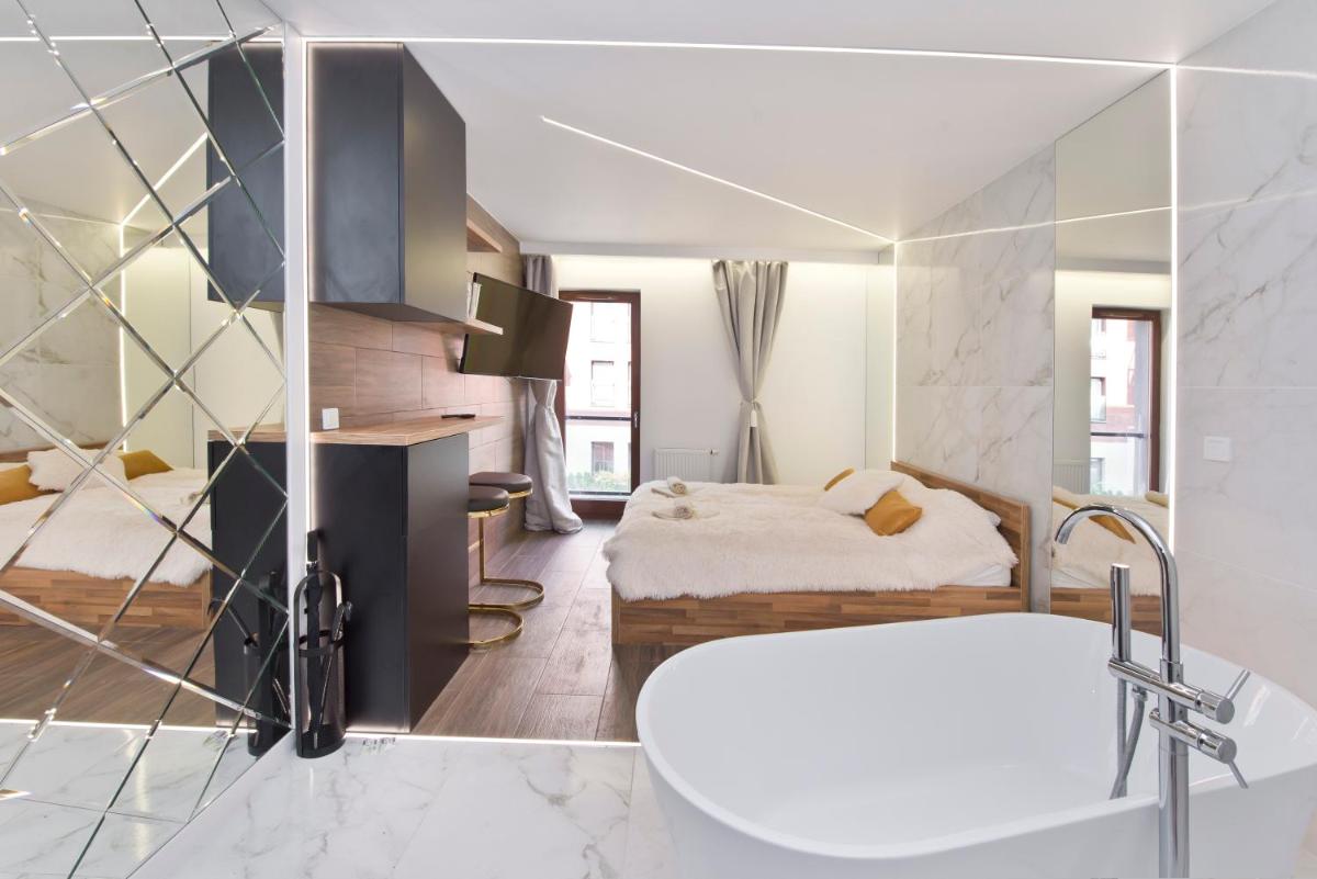 YOURAPART Chmielna Park Exclusive z Wanna wolnostojaca lub Jacuzzi - Housity