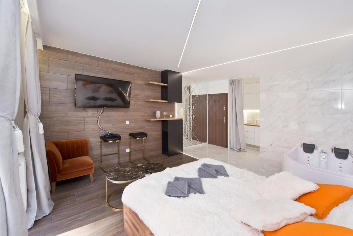 YOURAPART Chmielna Park Exclusive z Wanna wolnostojaca lub Jacuzzi - Housity