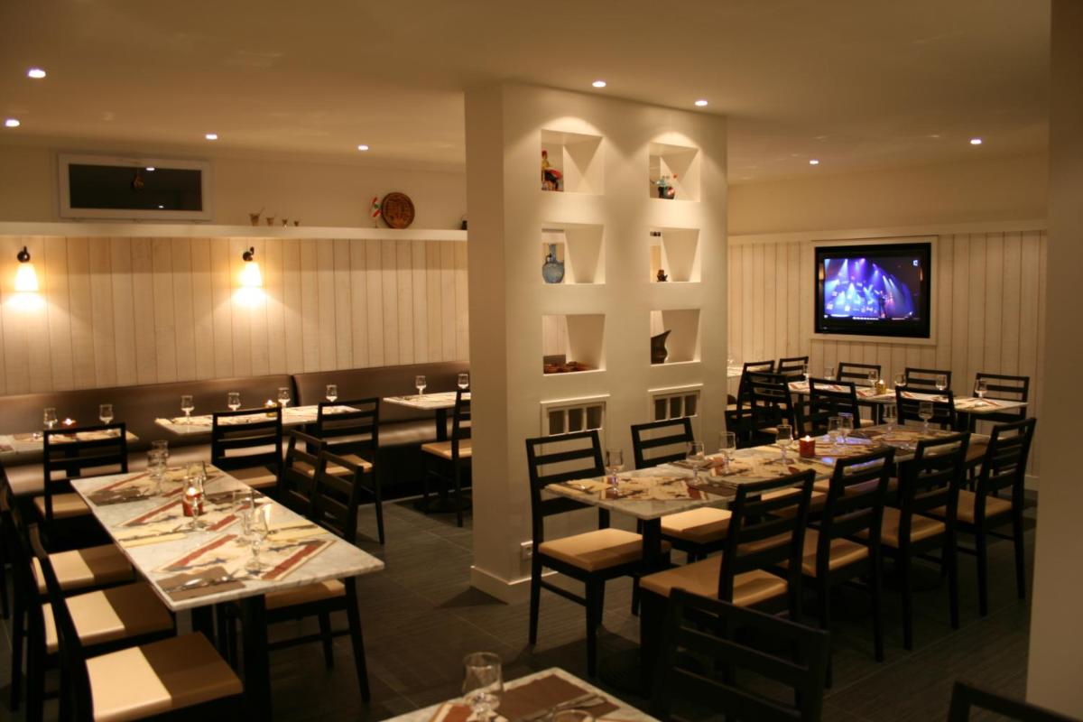 Hôtel Restaurant Maison Blanche - Housity