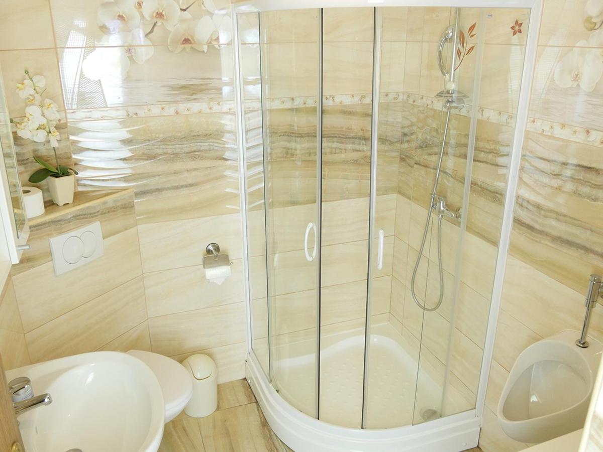Apartments-Novalja-Zrce - Housity