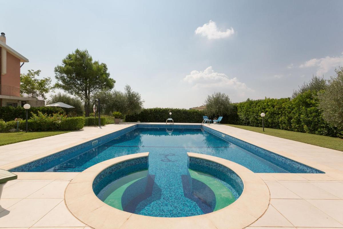 Suitetrails - Villa Calaforno