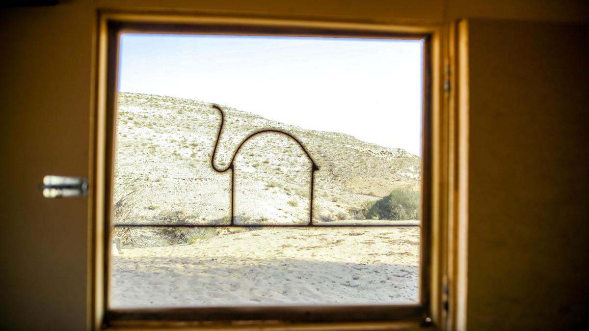 Negev Camel Ranch - Housity