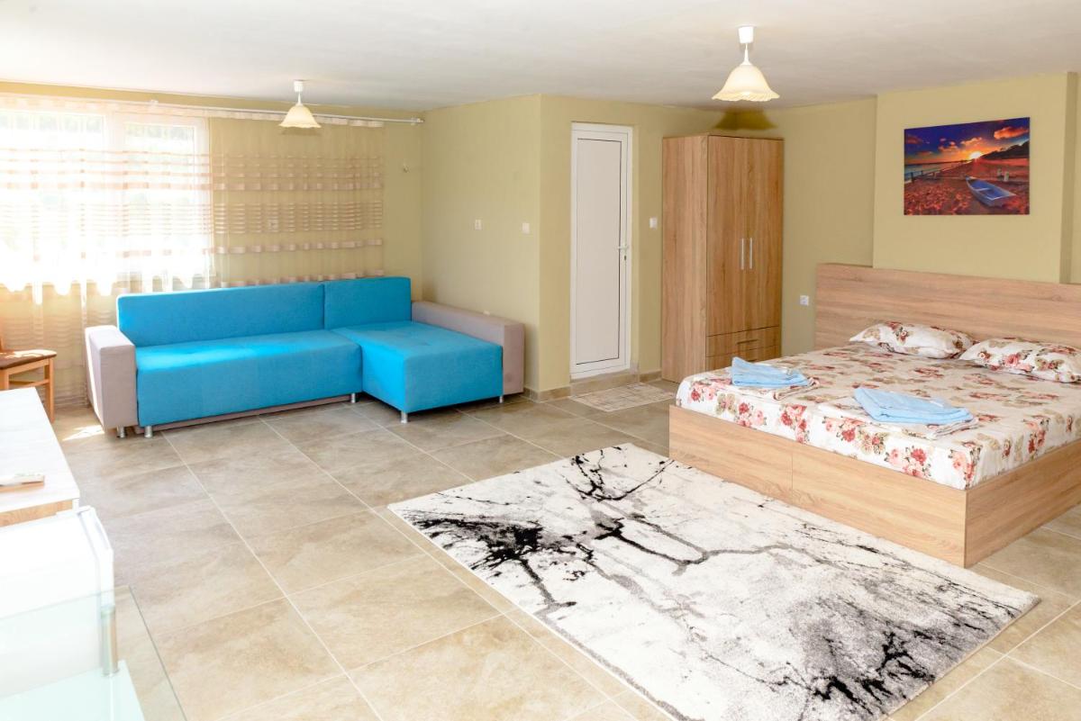 Complex Magic Life - Housity