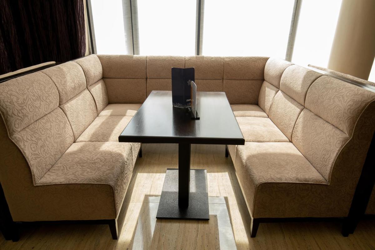 Hotel Alex - Housity