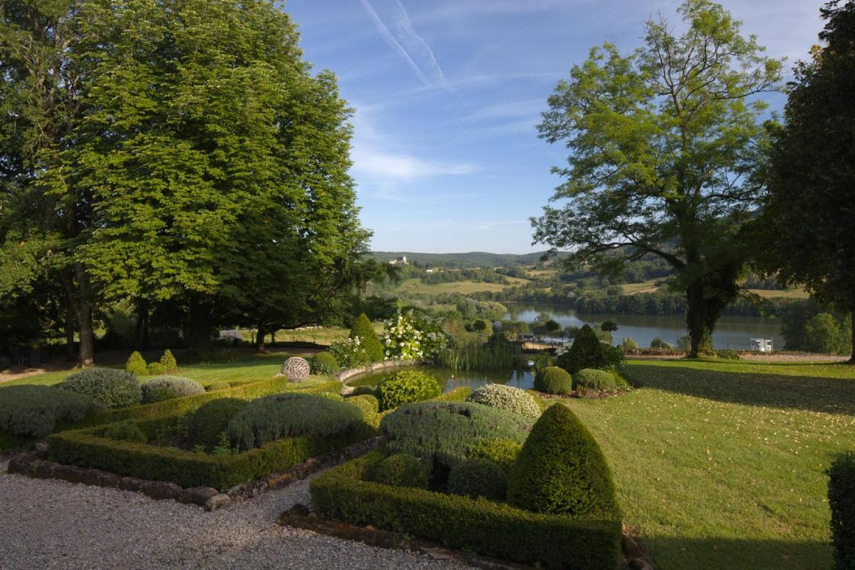 Chateau de Lissac - Housity