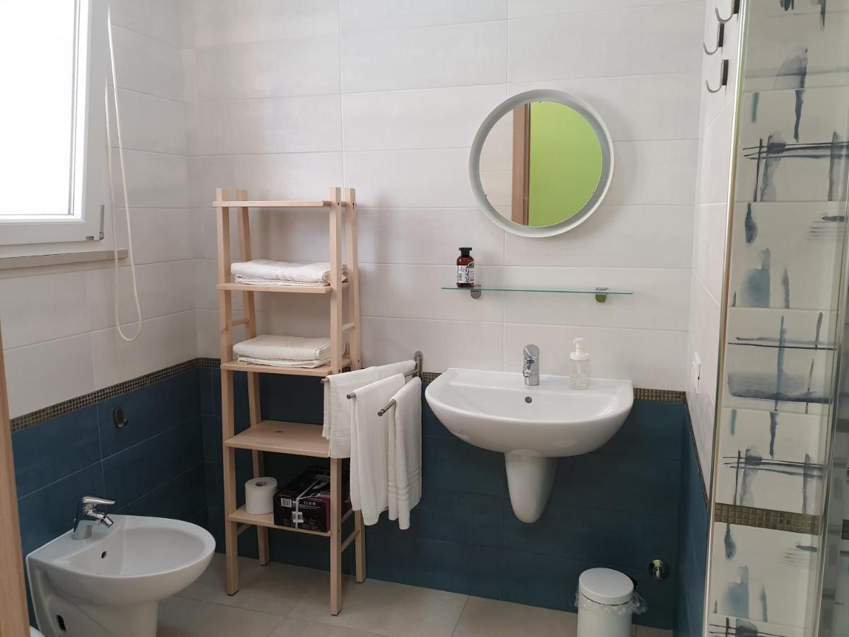 Lido Rosa Rooms - Housity