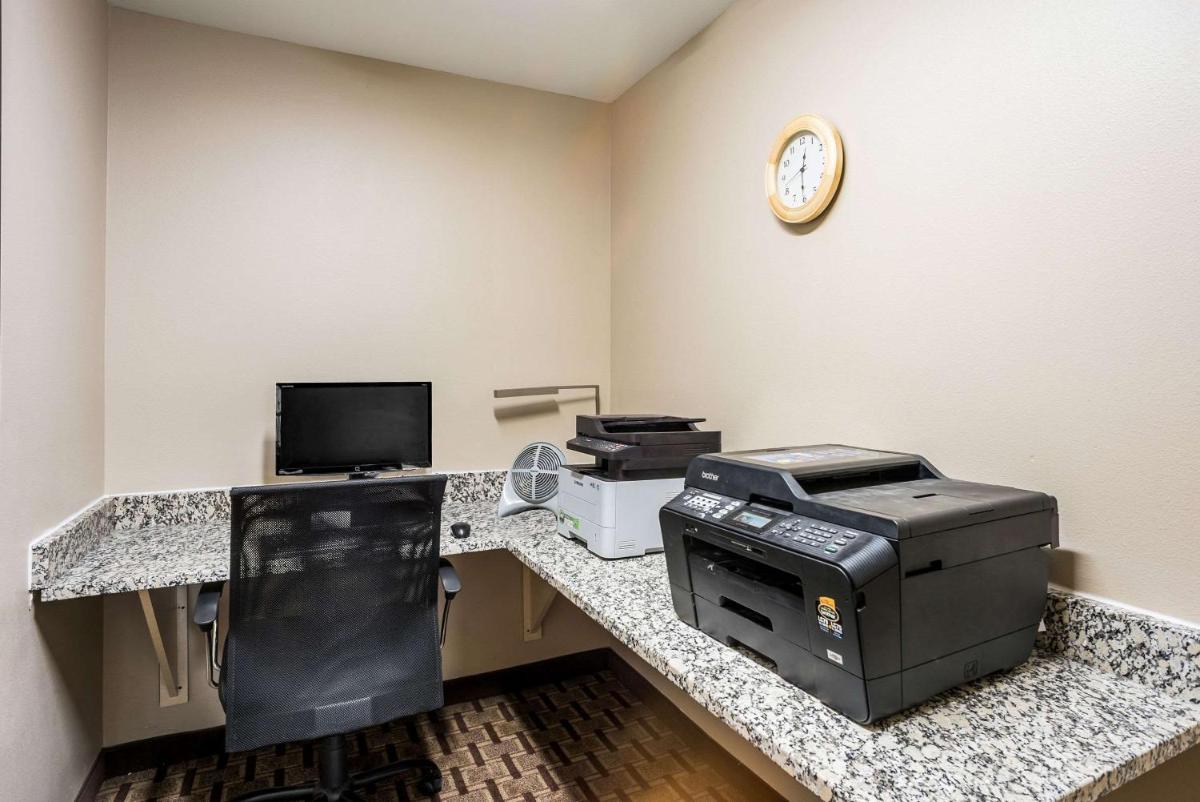 MainStay Suites Cedar Rapids North - Marion - Housity