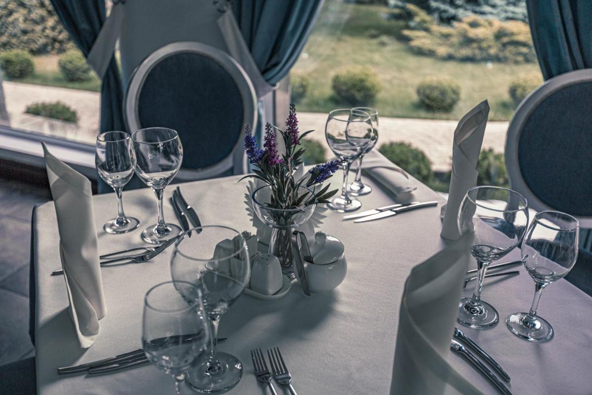 Park Hotel Bishkek - Housity