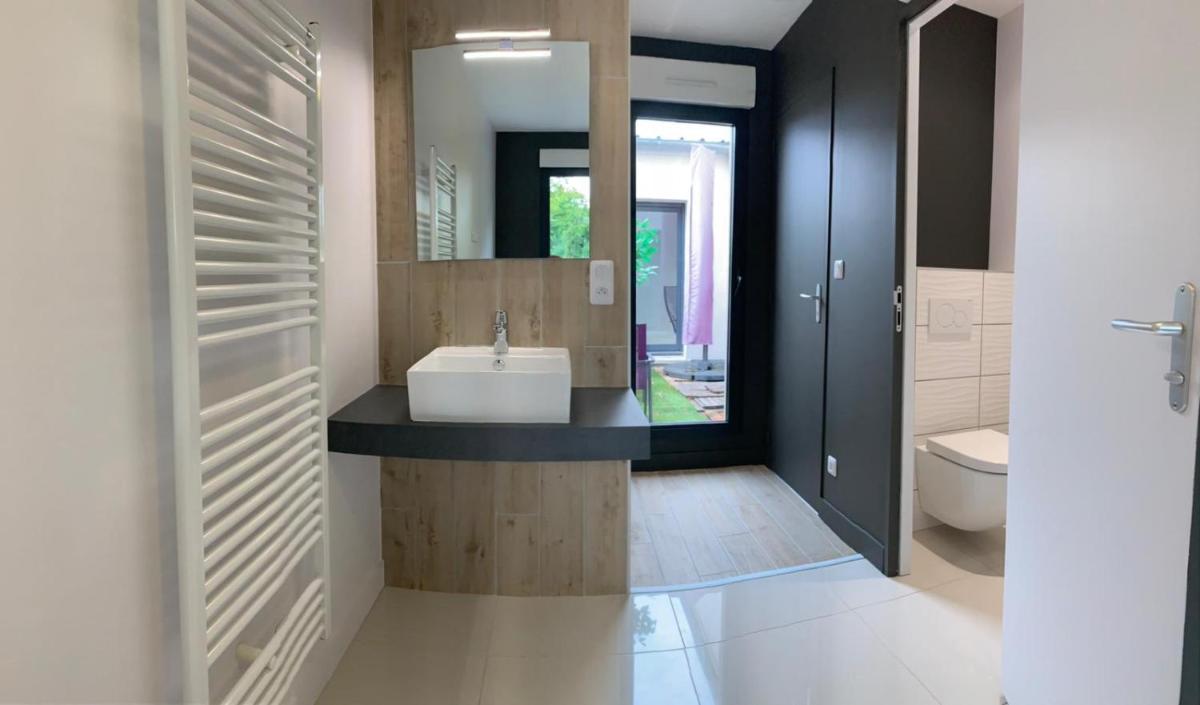 Villa D'Aÿ-Champagne - Housity