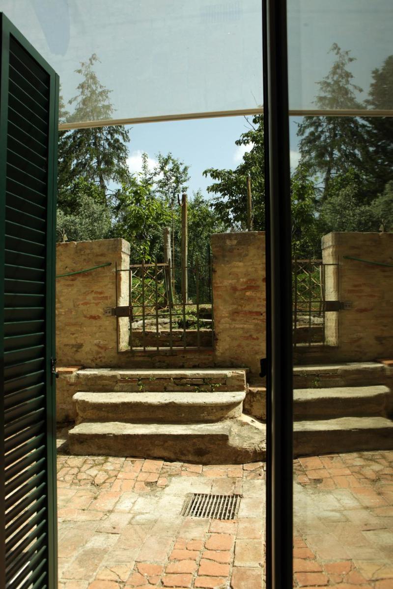 SAN GAETANO - nice apartment with little external courtyard - Housity