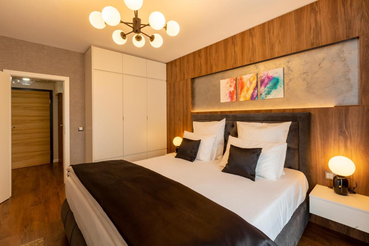 Bach Apartments - Housity
