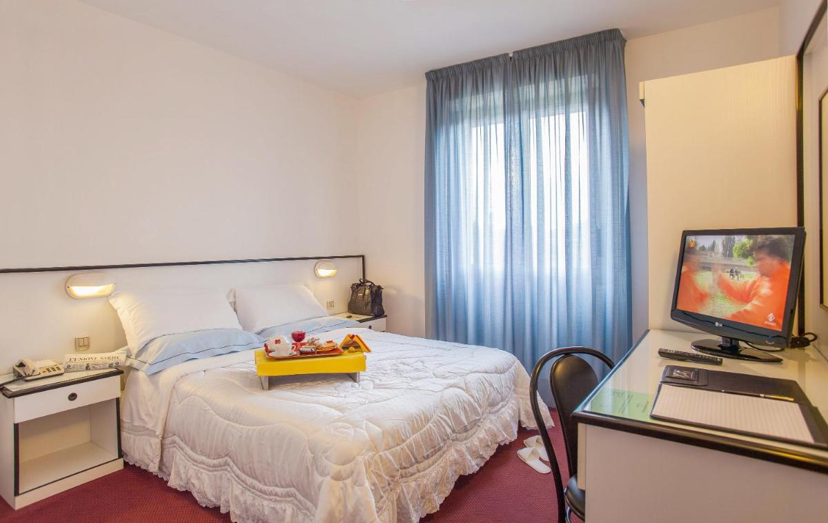 Hotel Quadrifoglio - Housity