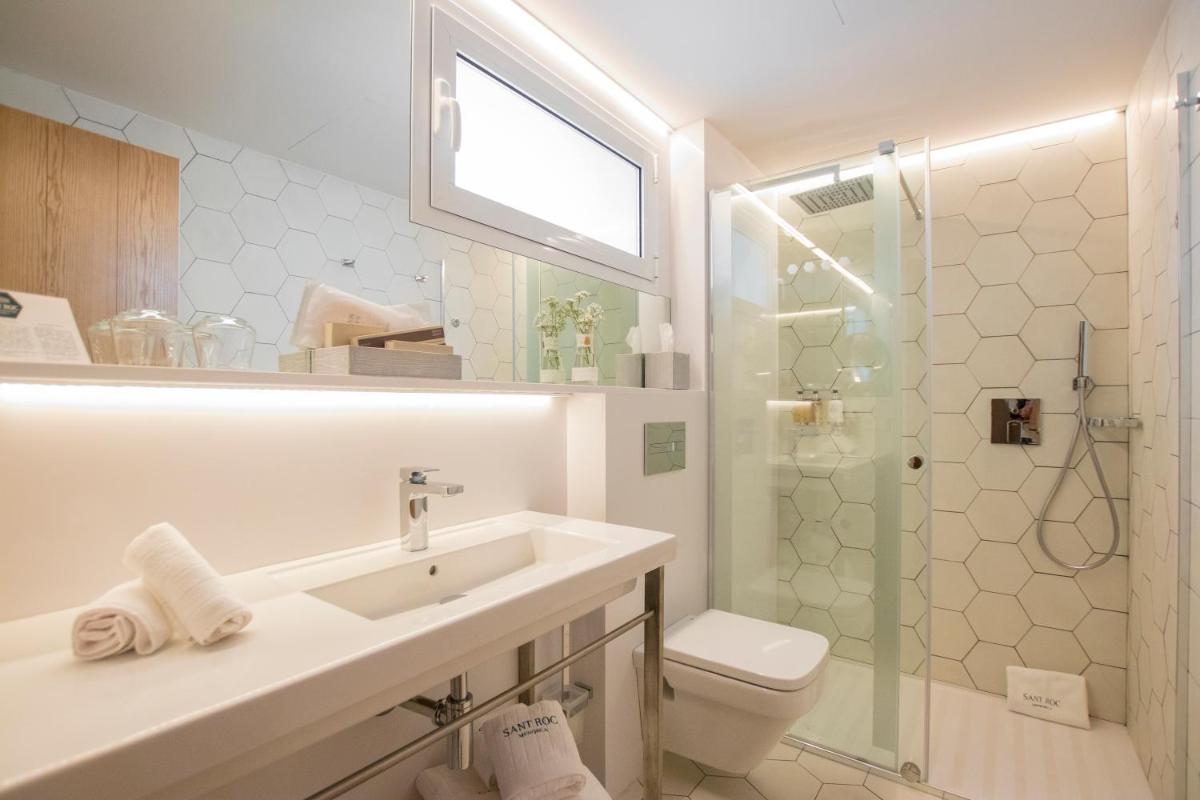 Un baño de Boutique Hotel Sant Roc & Spa