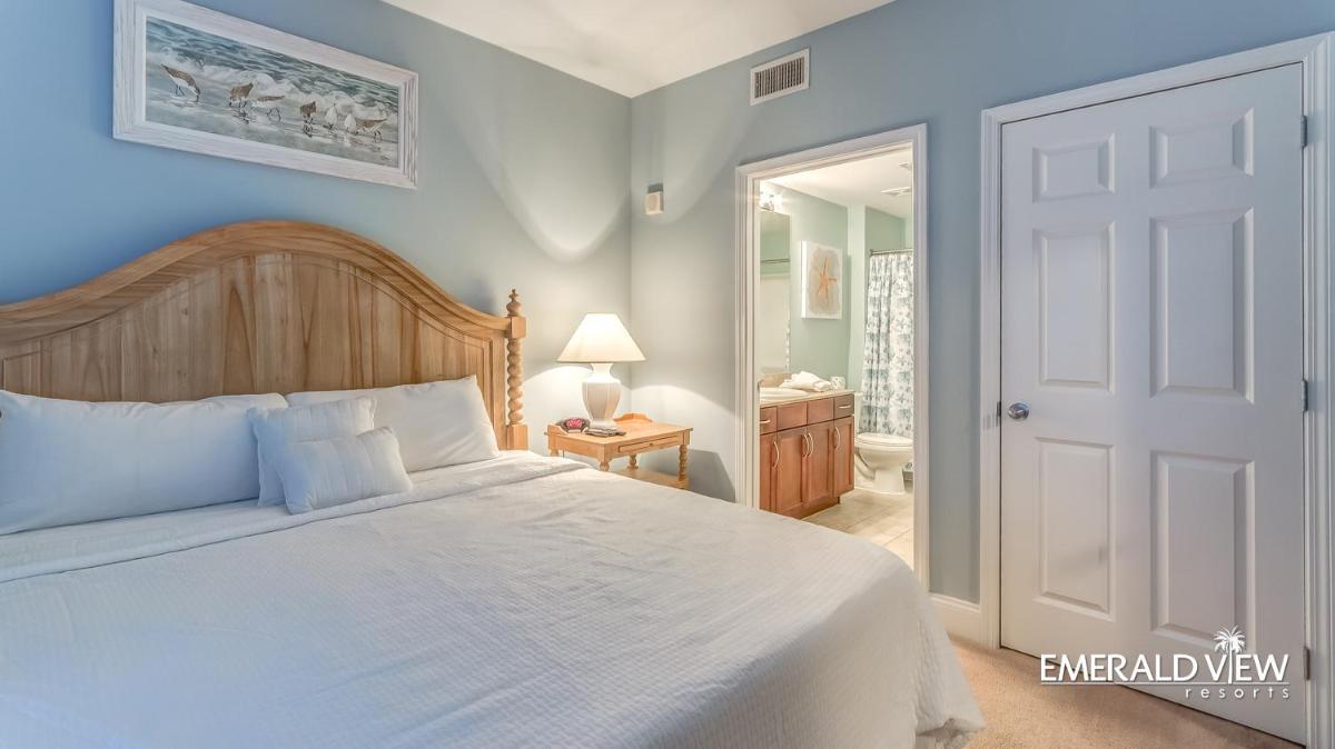 Laketown Wharf Resort by Emerald View Resorts Panama city beach