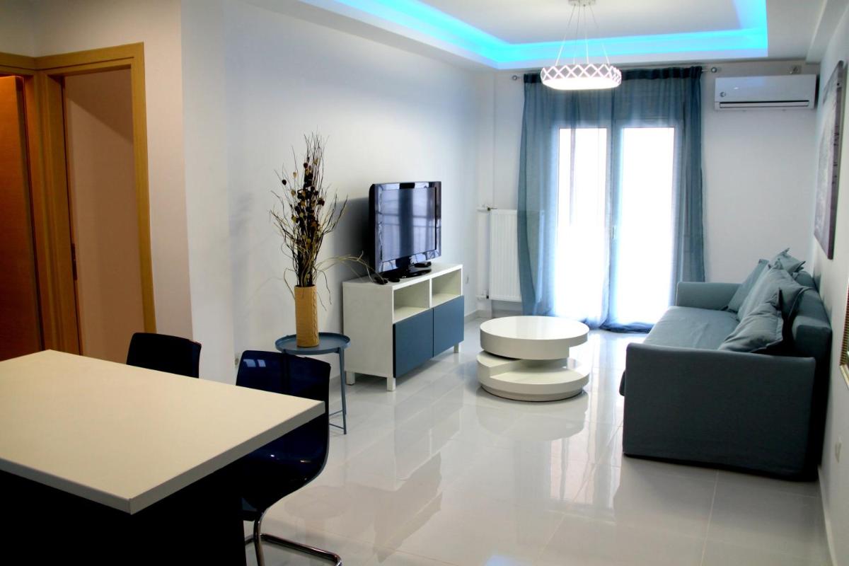 Thiseos 319. Beautiful apartments near the cultural center of the capital. - Housity