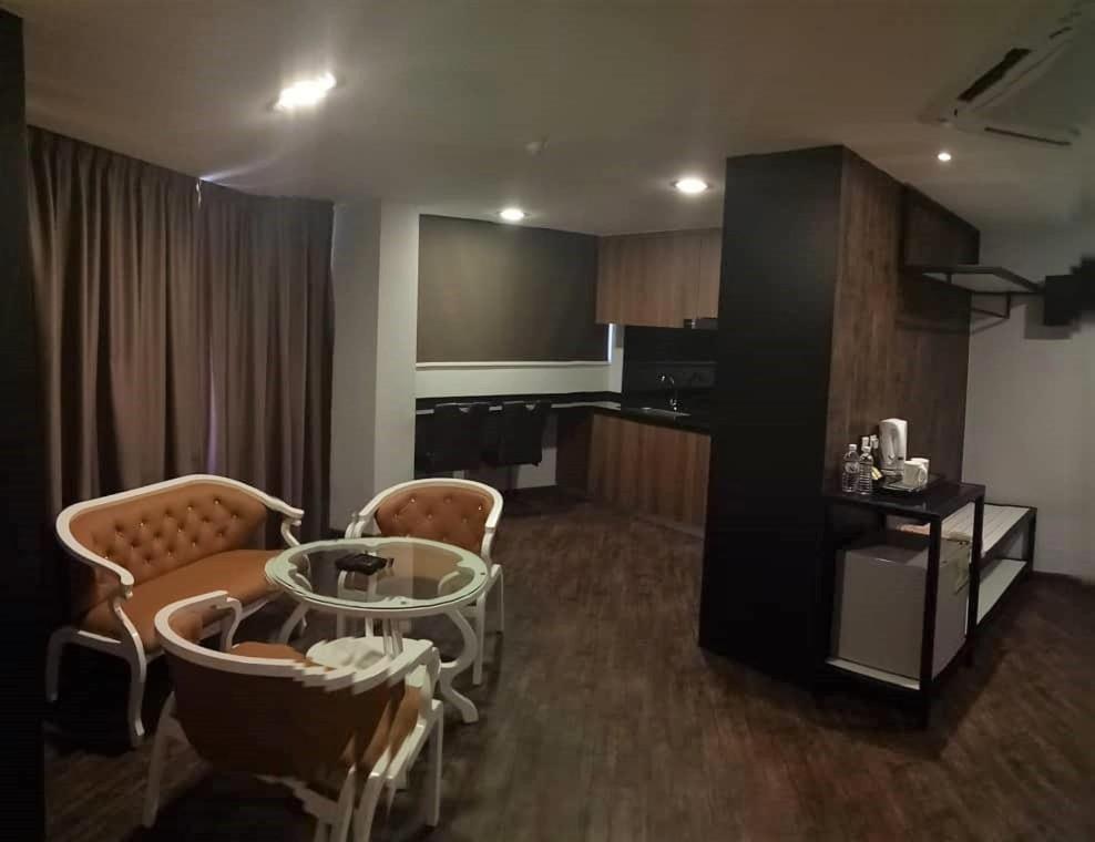 Golden Nasmir Hotel Sdn Bhd - Housity