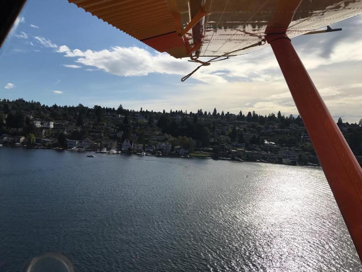 Water View Home - Housity