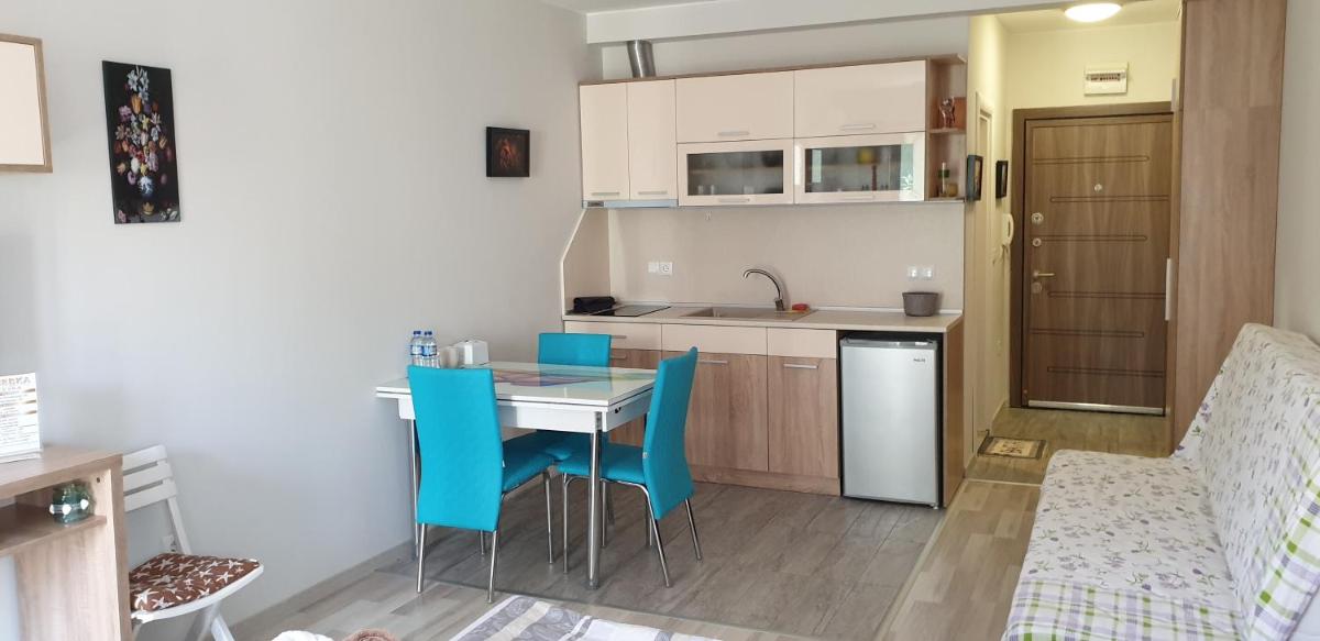 Rublevka Apartment - Housity