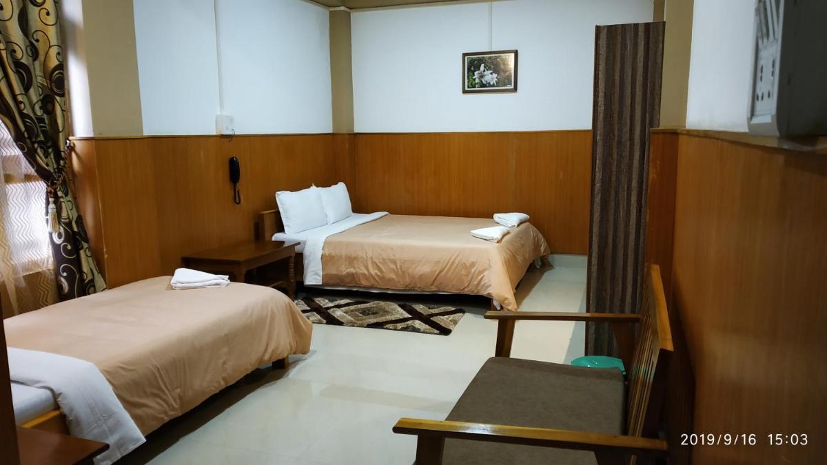 Hotel The Oak - Housity