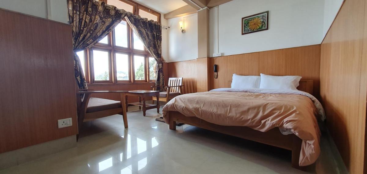 Hotel The Oak - Housity
