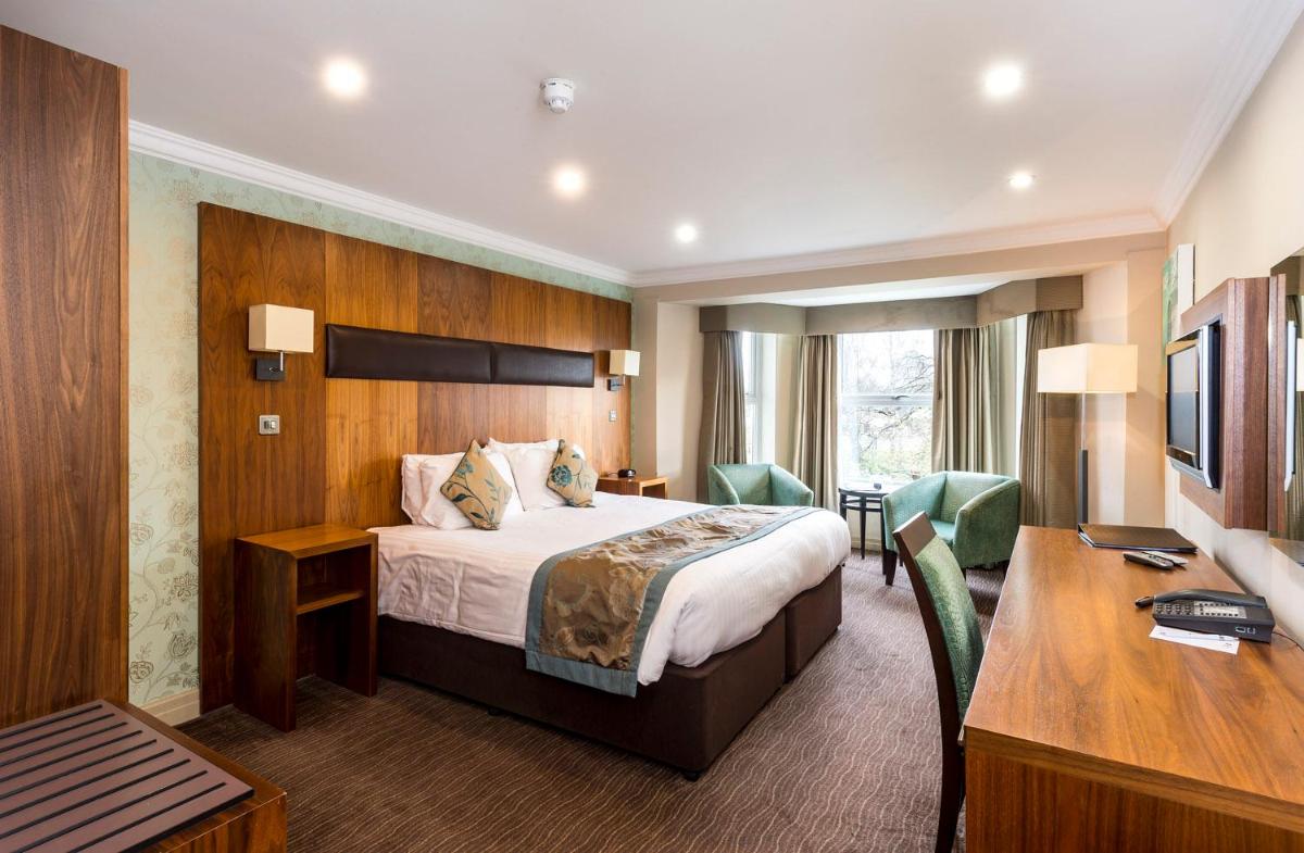 Ramada by Wyndham Cheltenham - Housity