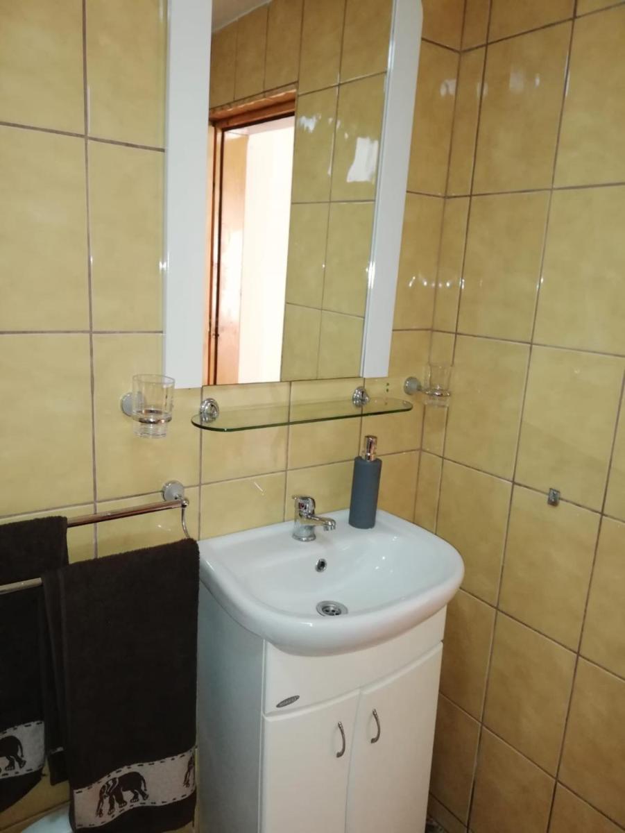 Rustic Rooms - Housity