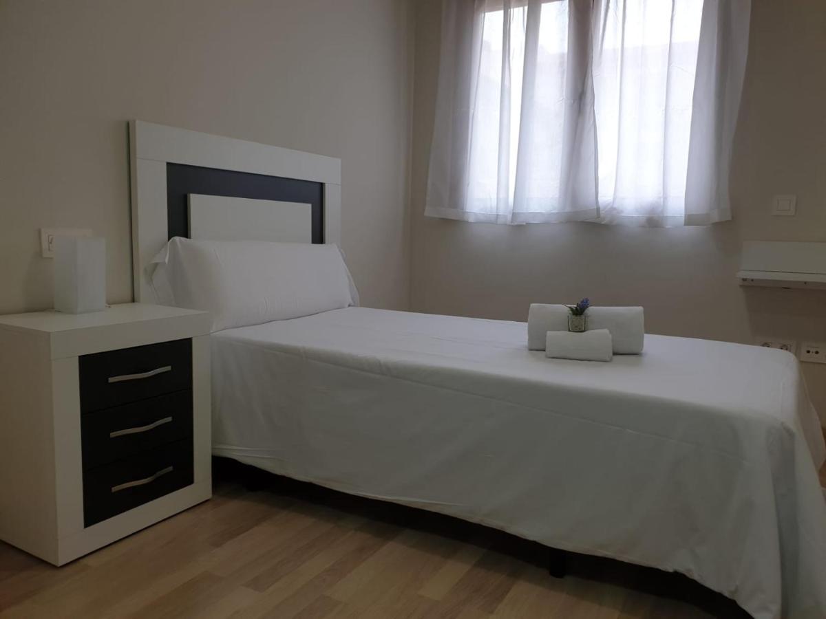 Apartamento Turistico Puente Romano P3 BAJO - B - Housity